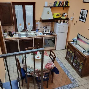  Hébergement de vacances Scorcio Di Mare